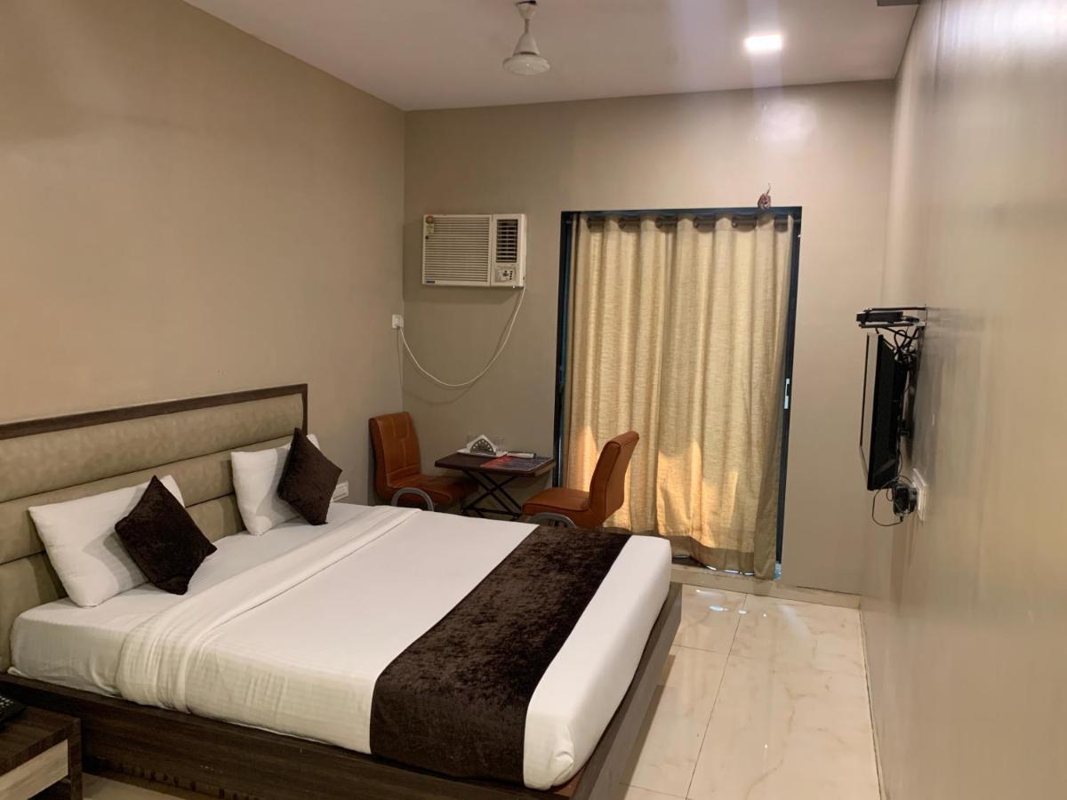 Hotel Merakee - Near Dahisar Mira Road Mumbai Bagian luar foto