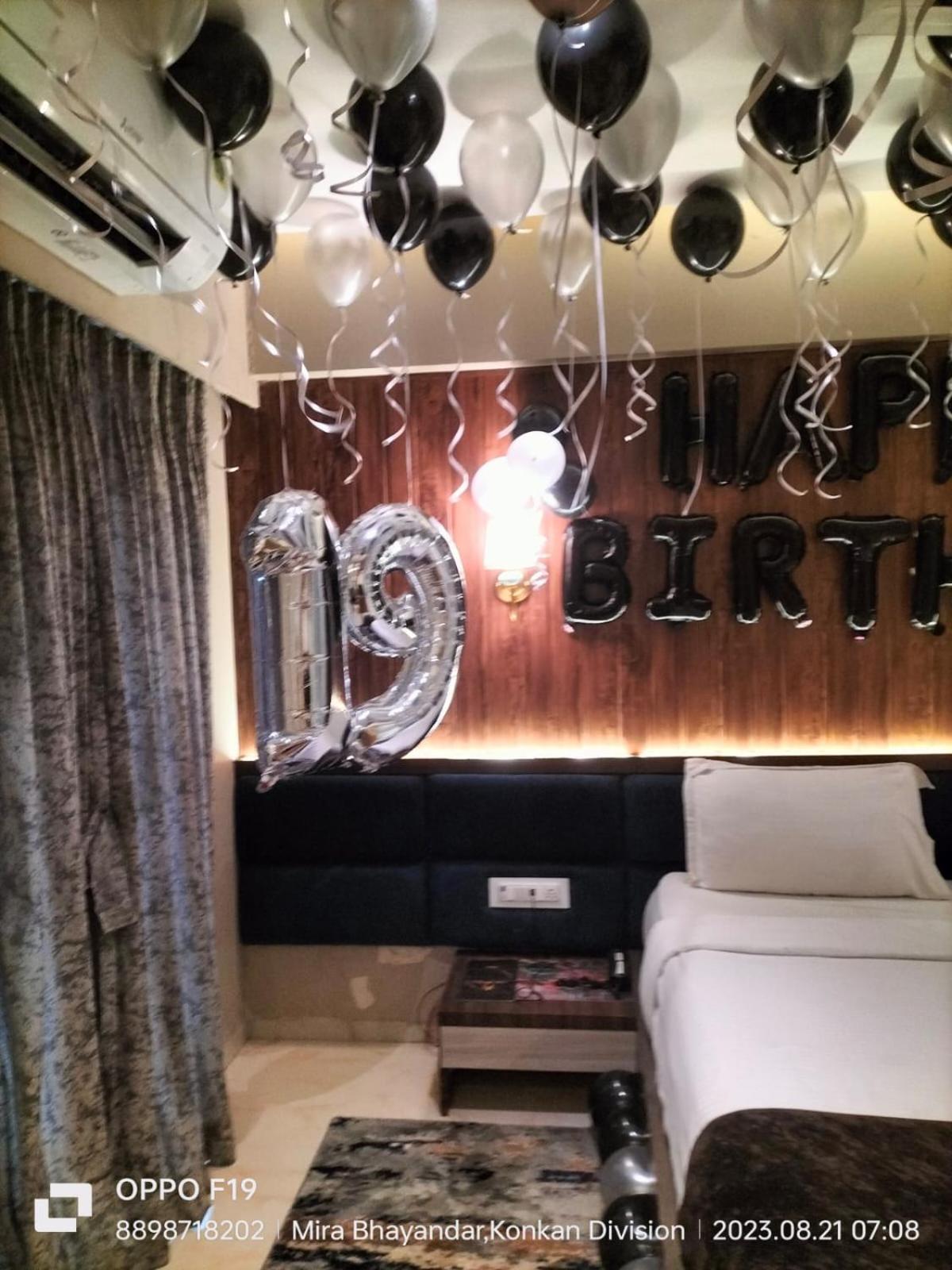 Hotel Merakee - Near Dahisar Mira Road Mumbai Bagian luar foto